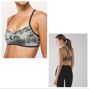 2 FOR $20 SALE | LULULEMON | Hot Spell Strappy Back Bra in Multi/Black